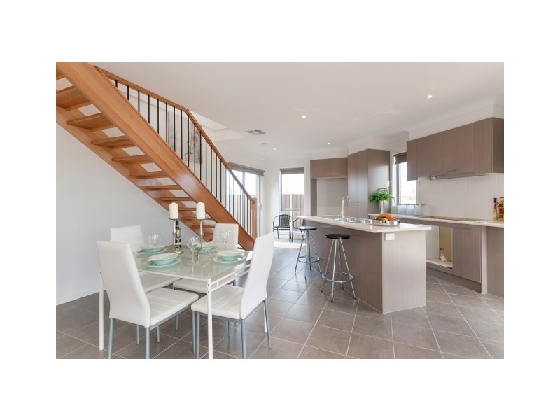 Unit 1 / 2 Brunswick Cres, Craigieburn VIC 3064