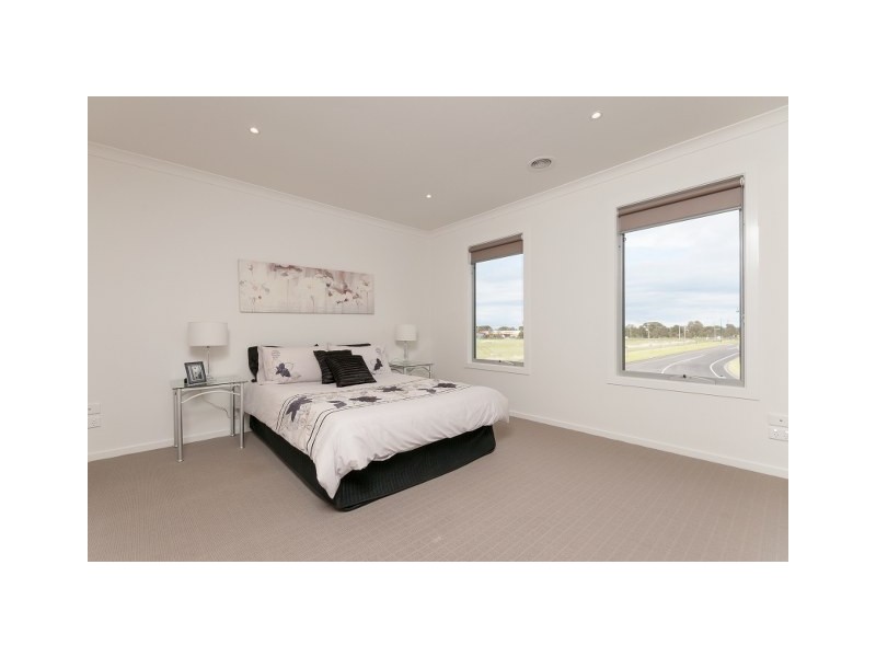 Unit 1 / 2 Brunswick Cres, Craigieburn VIC 3064
