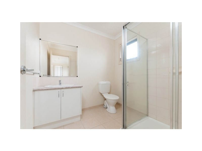 86 Hayfield Road, Roxburgh Park VIC 3064