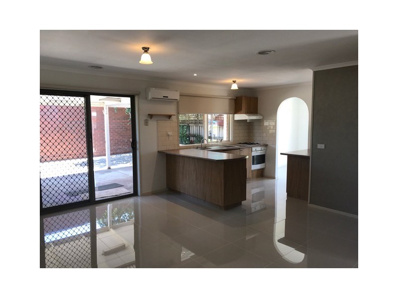 145 Hothlyn Drive, Craigieburn VIC 3064