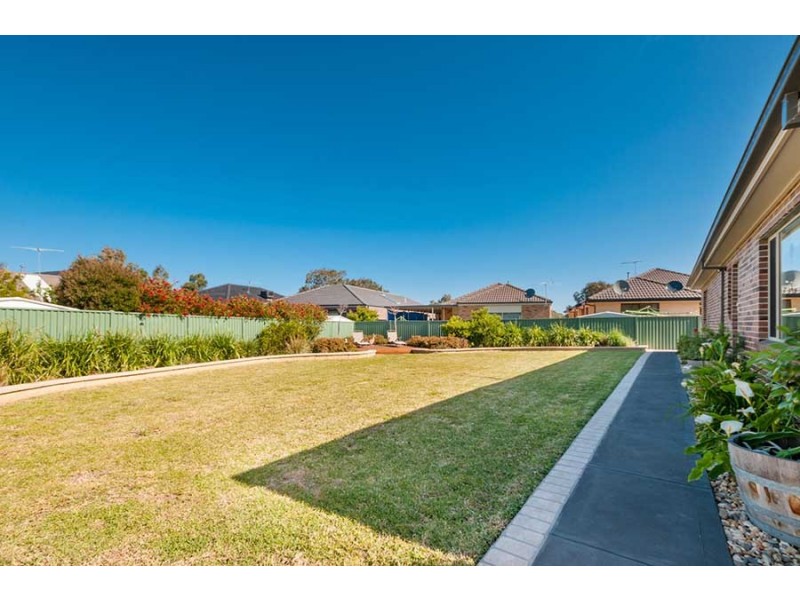 25 Beckett Way, Craigieburn VIC 3064