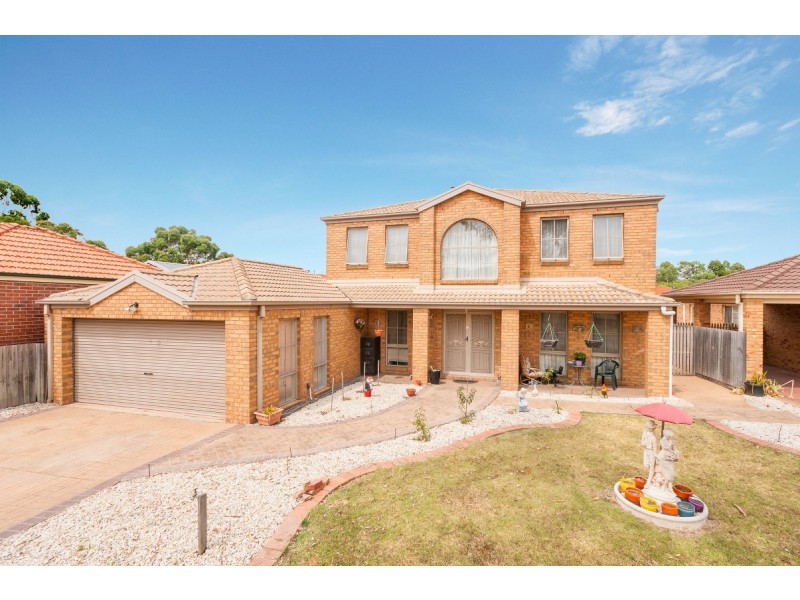 21 McKinley Drive, Roxburgh Park VIC 3064