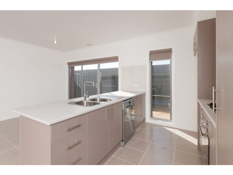 U10 / 1-9 Hadley Lane, Craigieburn VIC 3064