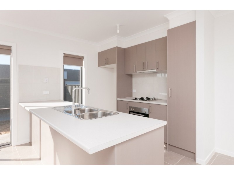 U10 / 1-9 Hadley Lane, Craigieburn VIC 3064