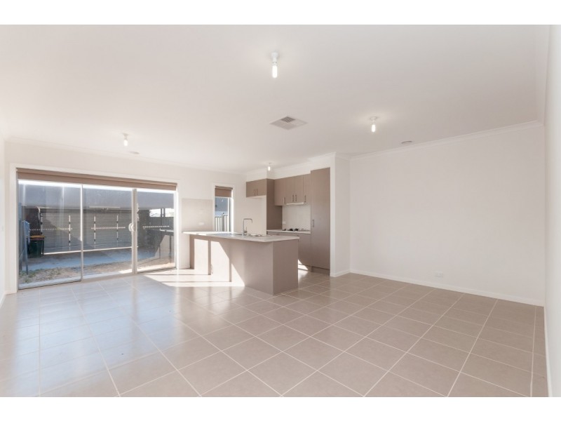 U10 / 1-9 Hadley Lane, Craigieburn VIC 3064