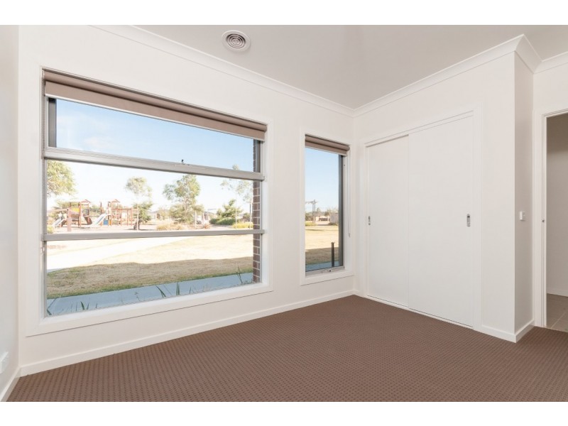 U10 / 1-9 Hadley Lane, Craigieburn VIC 3064