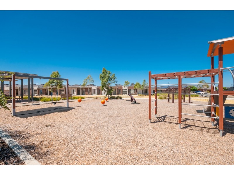 U10 / 1-9 Hadley Lane, Craigieburn VIC 3064