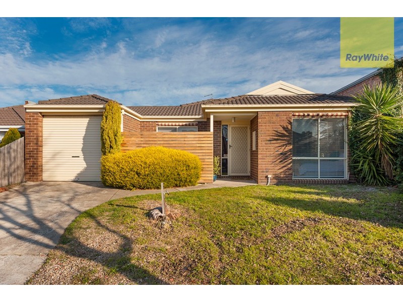 8 Kennedy Parade, Roxburgh Park VIC 3064