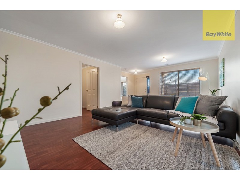 8 Kennedy Parade, Roxburgh Park VIC 3064