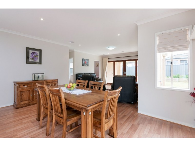 45 Ben Loman Circuit, Craigieburn VIC 3064