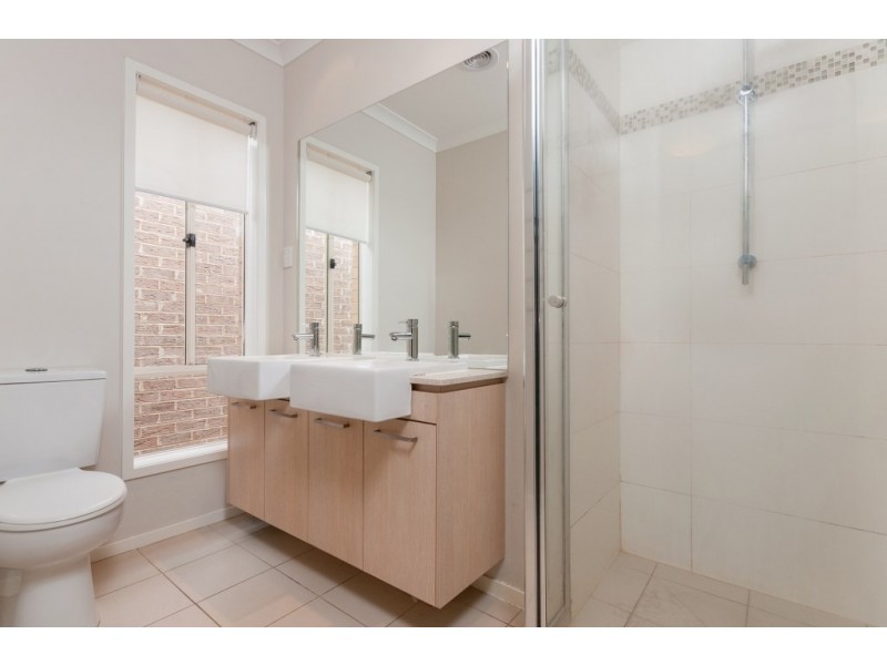 45 Ben Loman Circuit, Craigieburn VIC 3064