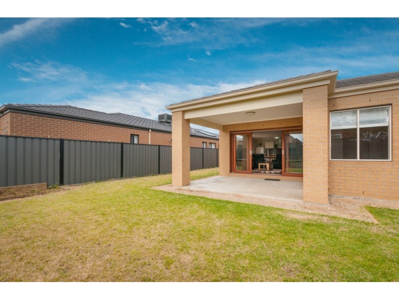 45 Ben Loman Circuit, Craigieburn VIC 3064