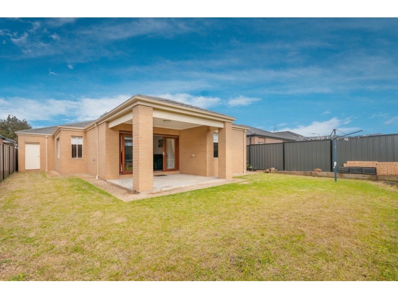 45 Ben Loman Circuit, Craigieburn VIC 3064