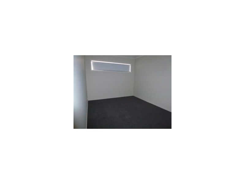 14 Viewside Crescent, Craigieburn VIC 3064