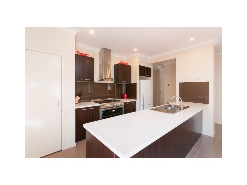 6 Somersby Road, Craigieburn VIC 3064