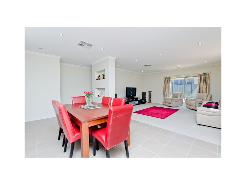 6 Somersby Road, Craigieburn VIC 3064