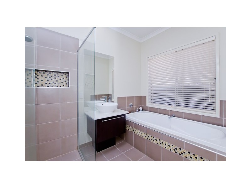 6 Somersby Road, Craigieburn VIC 3064