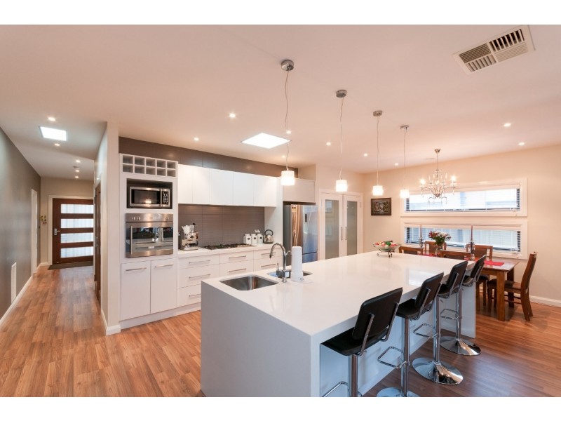 37 Brummel Street, Craigieburn VIC 3064
