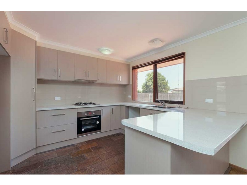 2 Crawley Court, Craigieburn VIC 3064
