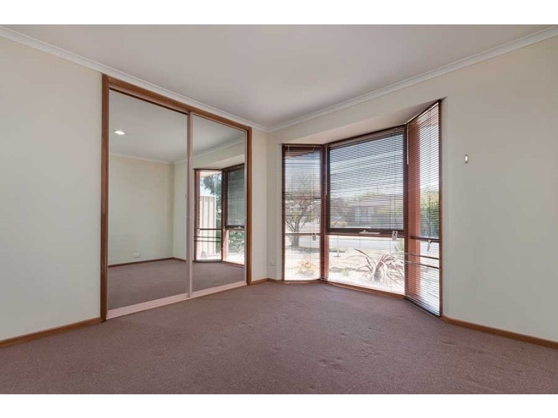 2 Crawley Court, Craigieburn VIC 3064