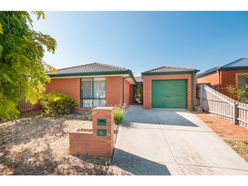 29 Wisla Circuit, Roxburgh Park VIC 3064
