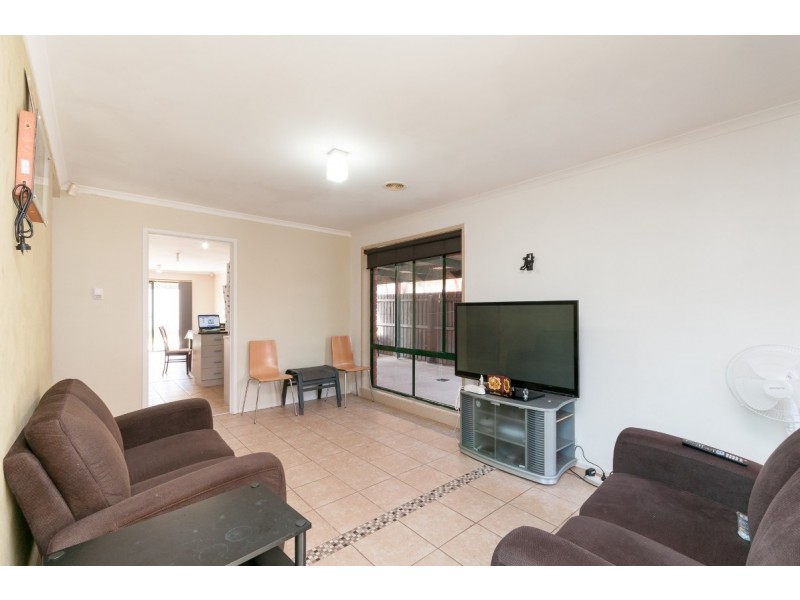 29 Wisla Circuit, Roxburgh Park VIC 3064