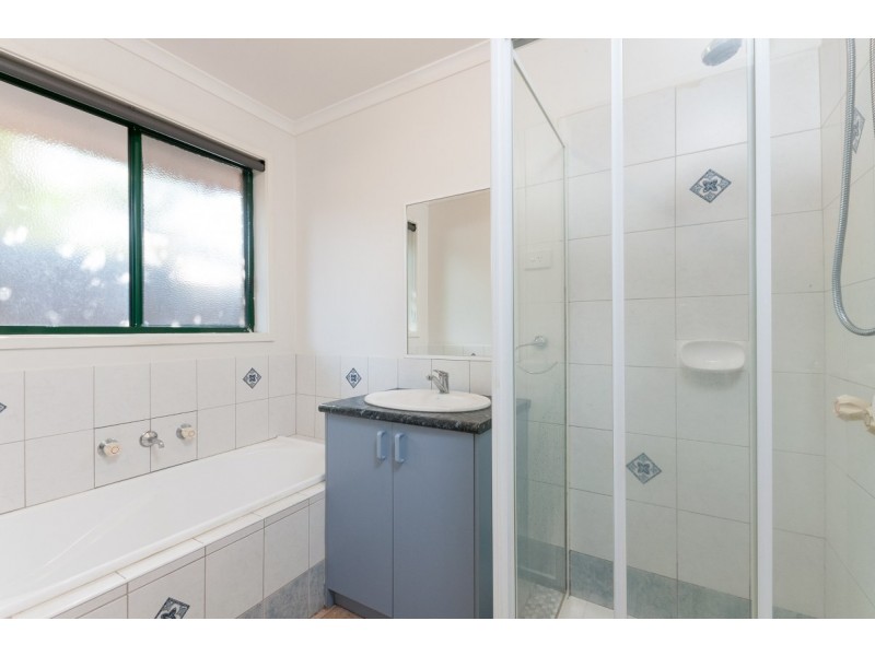 29 Wisla Circuit, Roxburgh Park VIC 3064