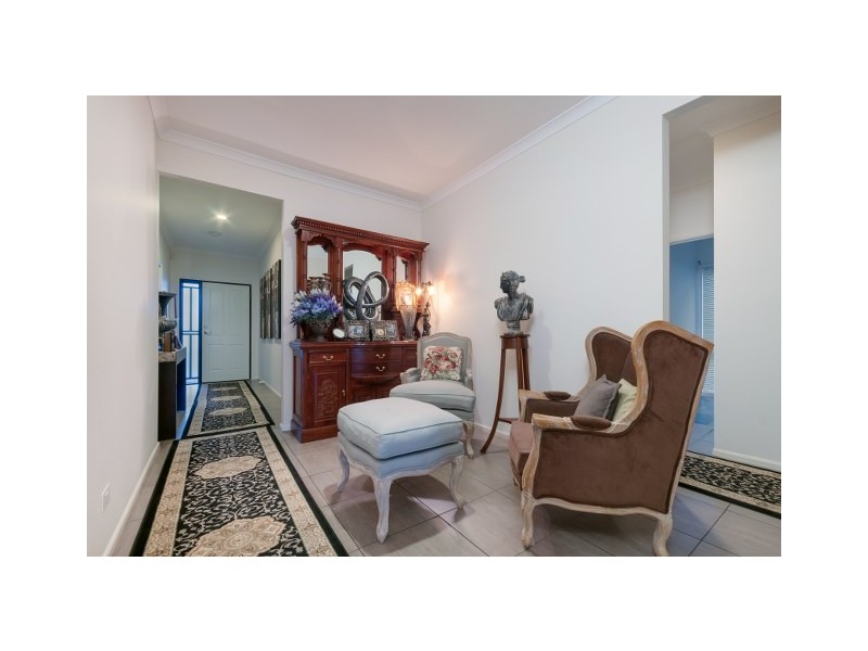 11 Black Range Avenue, Craigieburn VIC 3064