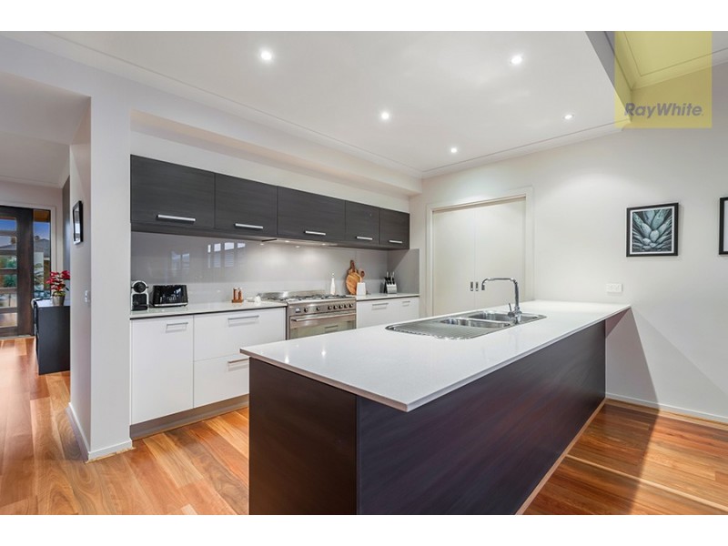 29 Thorngrove Avenue, Craigieburn VIC 3064