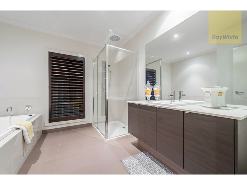 29 Thorngrove Avenue, Craigieburn VIC 3064