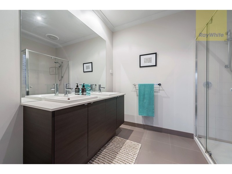 29 Thorngrove Avenue, Craigieburn VIC 3064