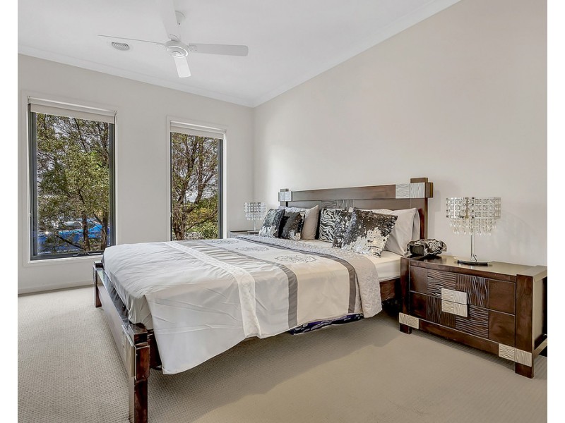 23 Falls Avenue, Craigieburn VIC 3064
