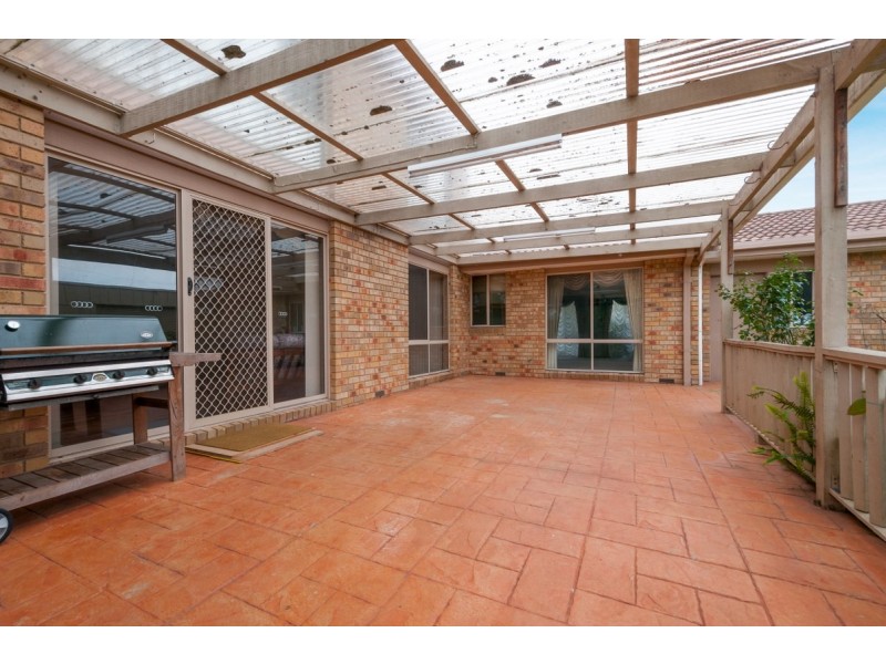 13 Surrey Court, Craigieburn VIC 3064