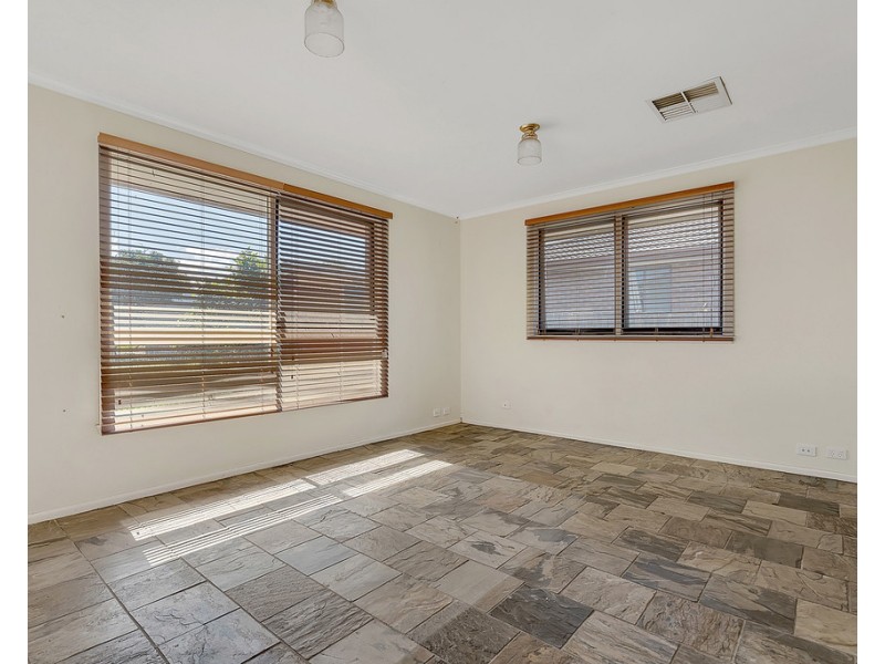 15 Hanson Road, Craigieburn VIC 3064