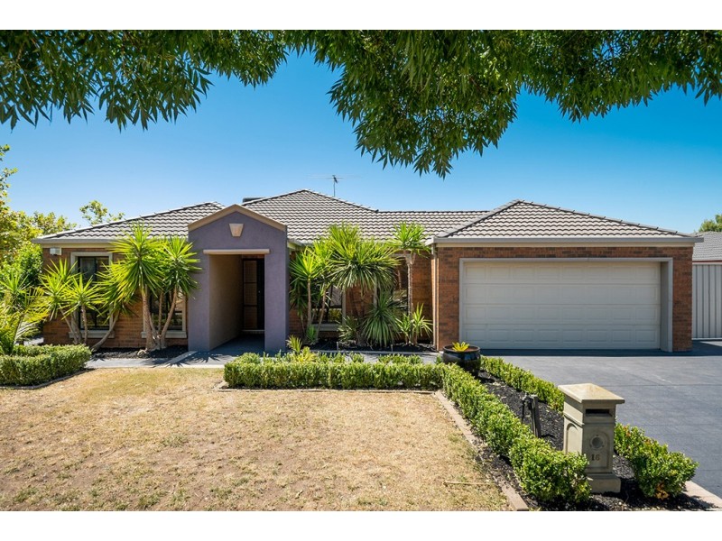 16 Mosman Way, Craigieburn VIC 3064