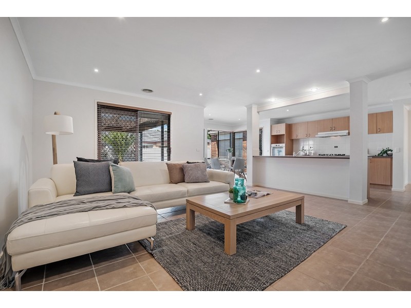 16 Mosman Way, Craigieburn VIC 3064