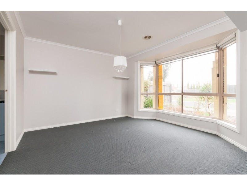 25 Limpopa Square, Roxburgh Park VIC 3064