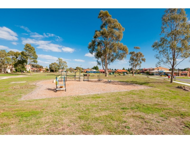 3 Howson Place, Roxburgh Park VIC 3064