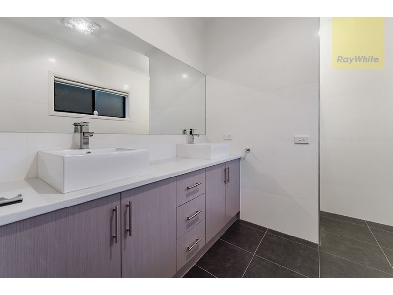 29 Somersby Road, Craigieburn VIC 3064