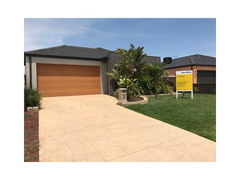 39 Burrora Way, Craigieburn VIC 3064