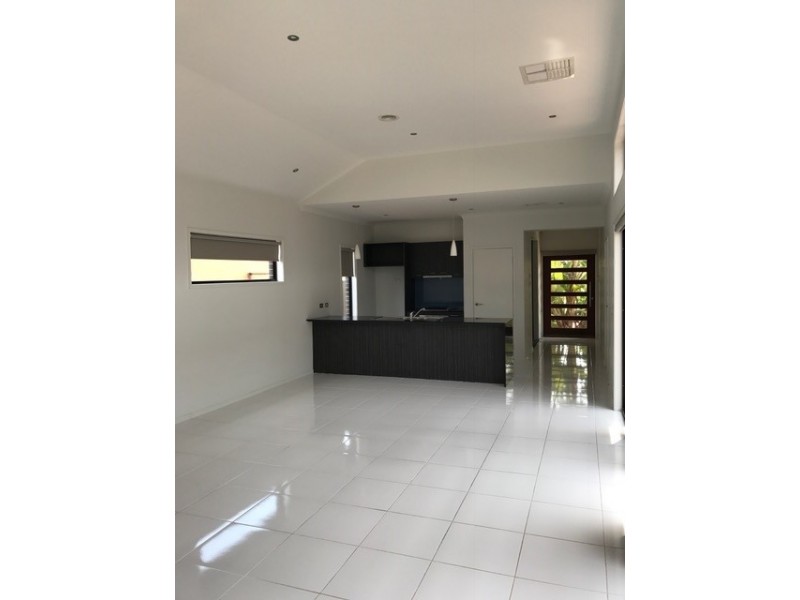 39 Burrora Way, Craigieburn VIC 3064