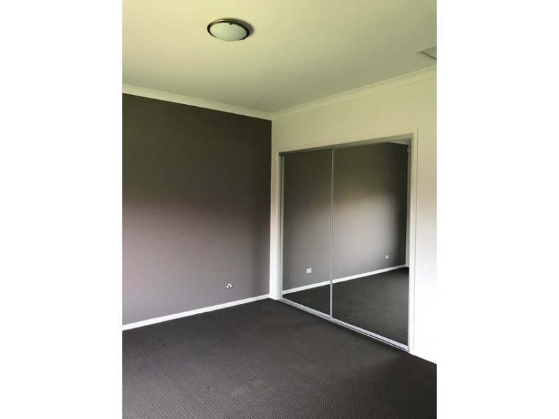 39 Burrora Way, Craigieburn VIC 3064