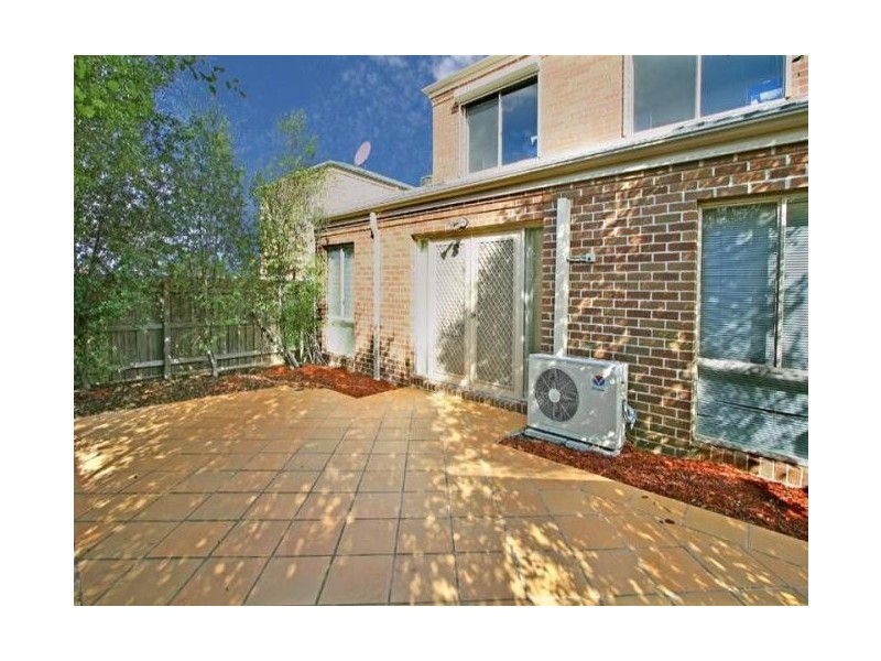 5 Astley Walk, Roxburgh Park VIC 3064