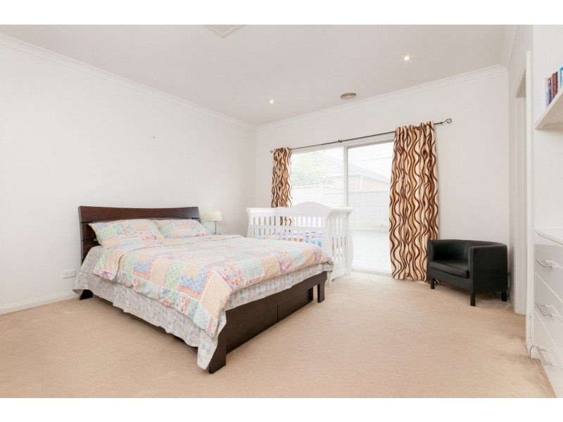 8 Olympic Way, Craigieburn VIC 3064