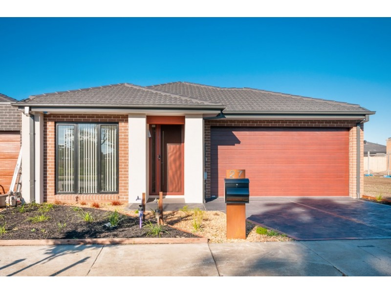 27 Daybreak Vista, Mickleham VIC 3064