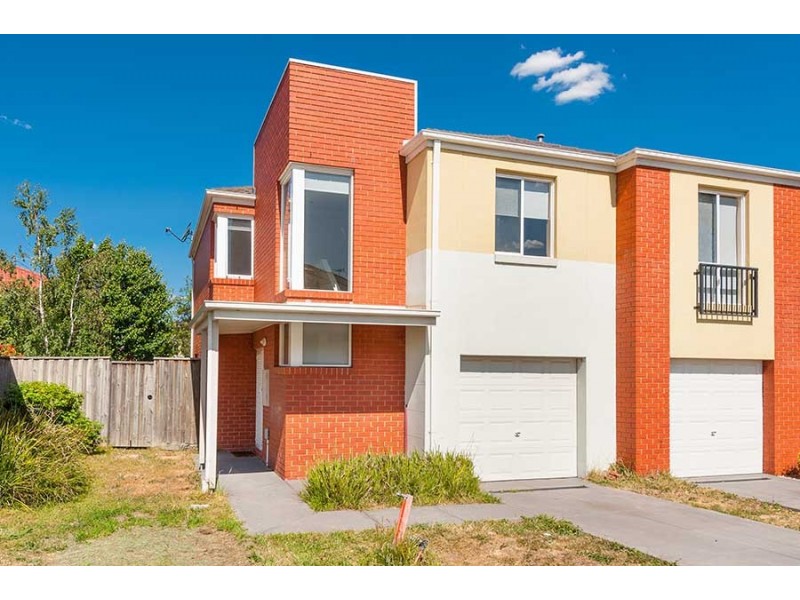 3 Portland Place, Roxburgh Park VIC 3064