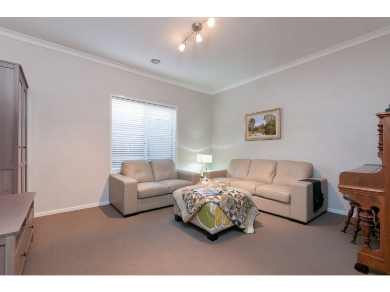 51 Cardinal Road, Glenroy VIC 3046