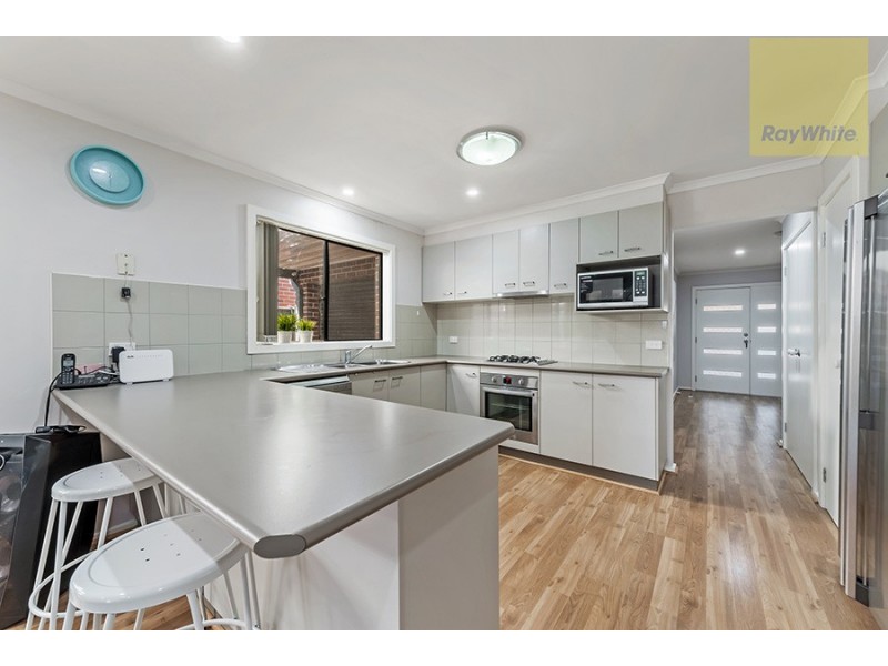 15 Millstream Pass, Craigieburn VIC 3064