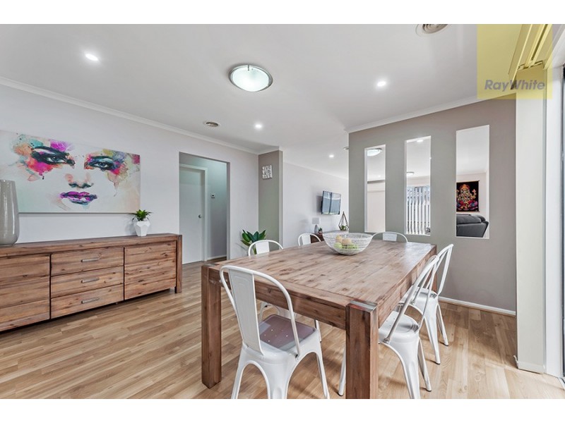 15 Millstream Pass, Craigieburn VIC 3064