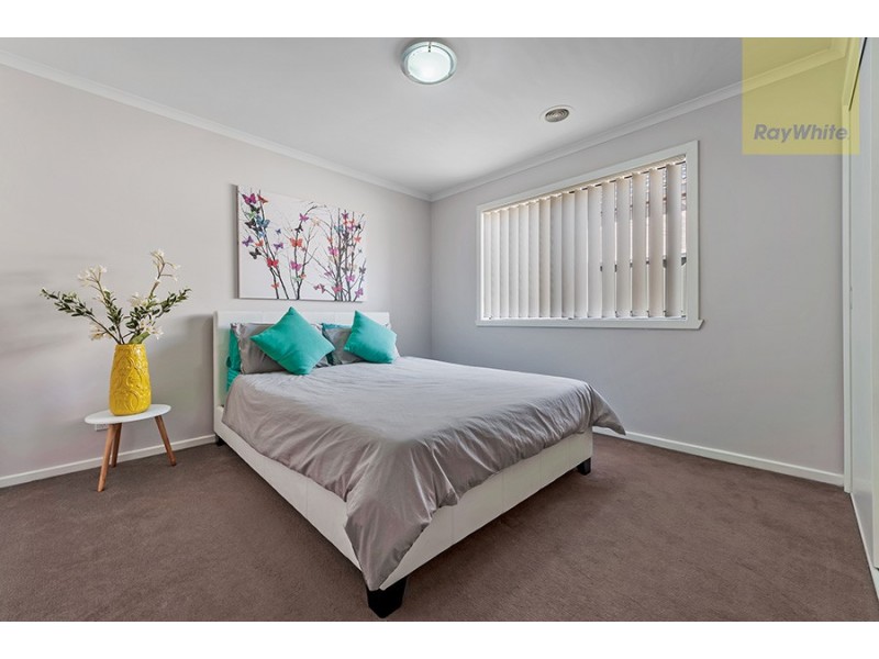 15 Millstream Pass, Craigieburn VIC 3064